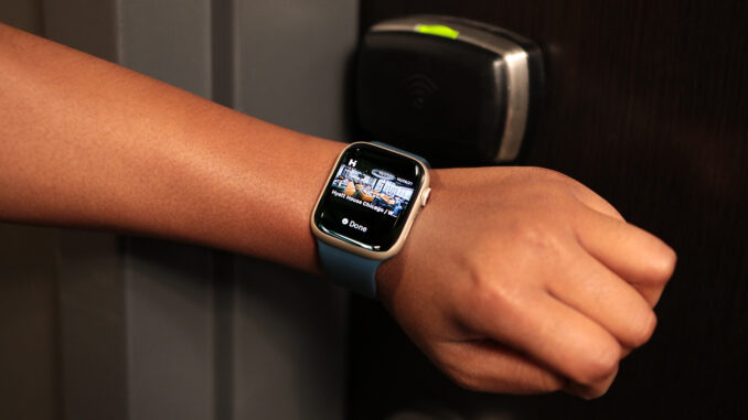 Apple discount wallet watch