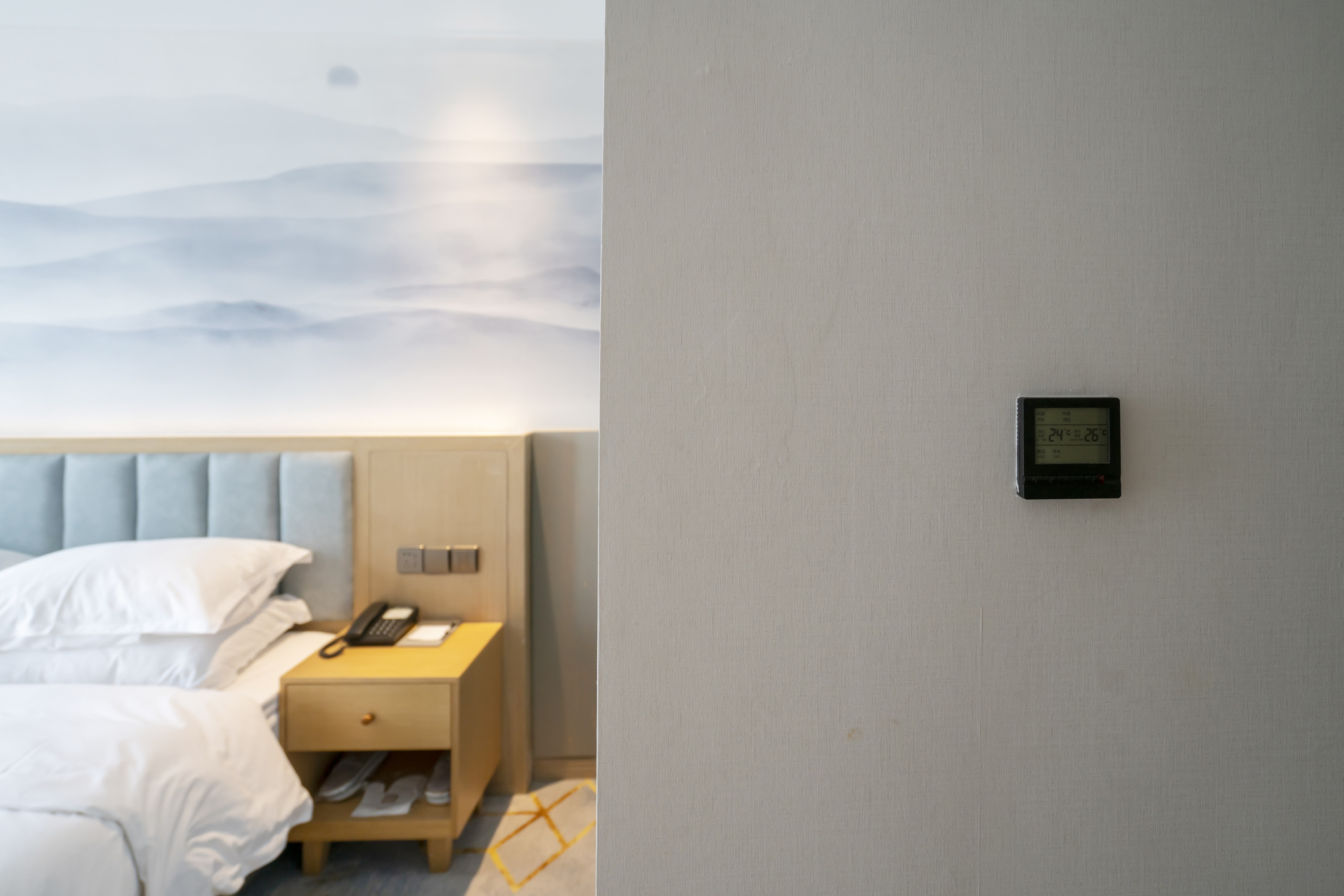 How Smart Hotels Leverage IoT Tech to Optimize Energy Consumption, Reduce Waste and Boost Guest Loyalty |