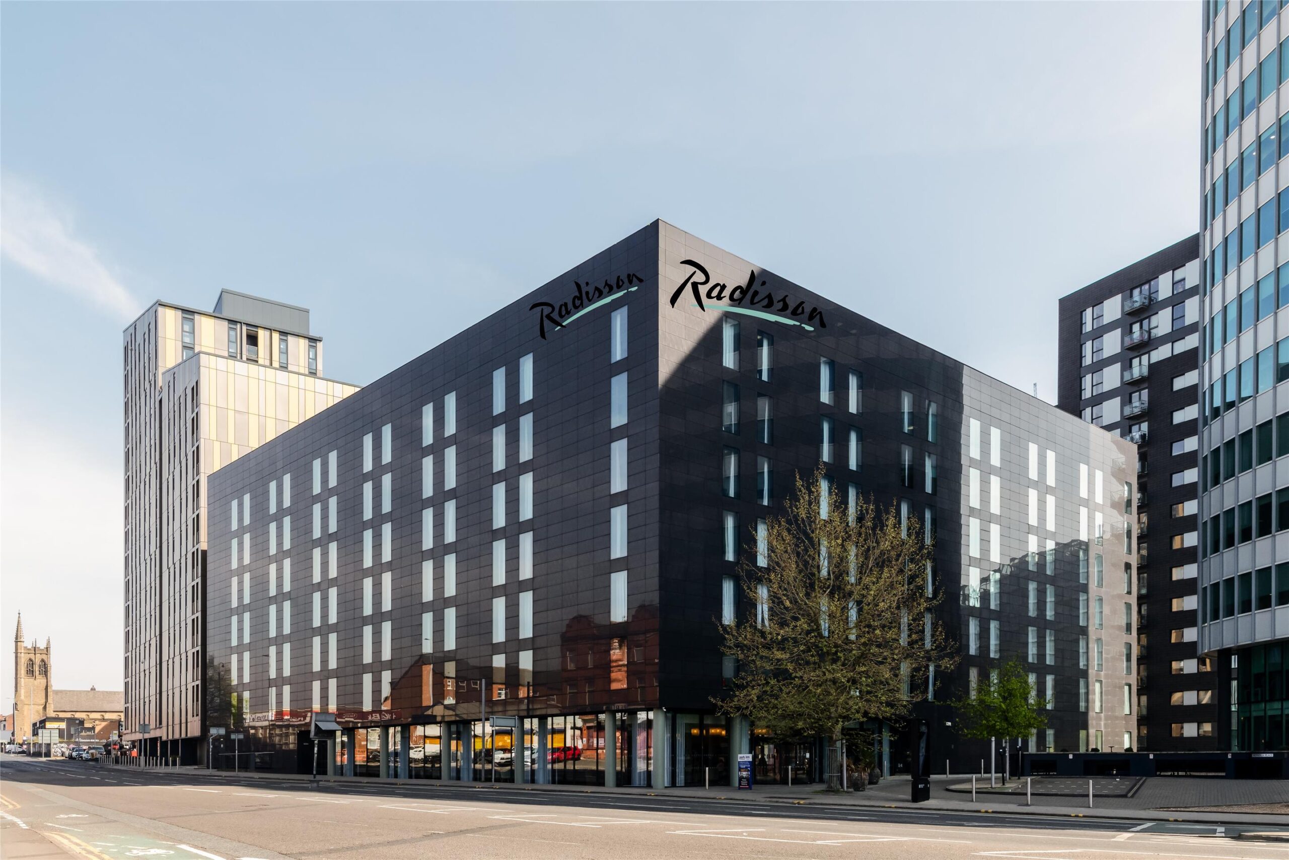 https://hoteltechnologynews.com/wp-content/uploads/2025/05/Radisson-Manchester-scaled.jpg