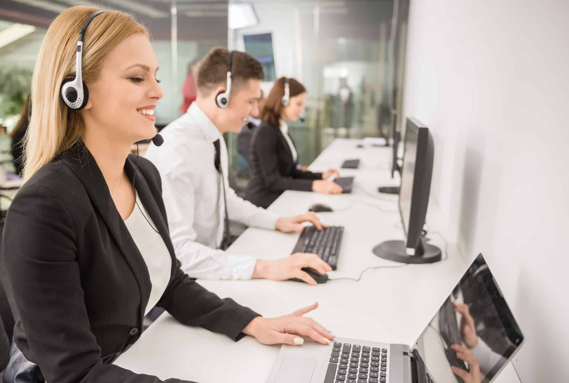 https://hoteltechnologynews.com/wp-content/uploads/2025/05/call-center-operators.jpeg